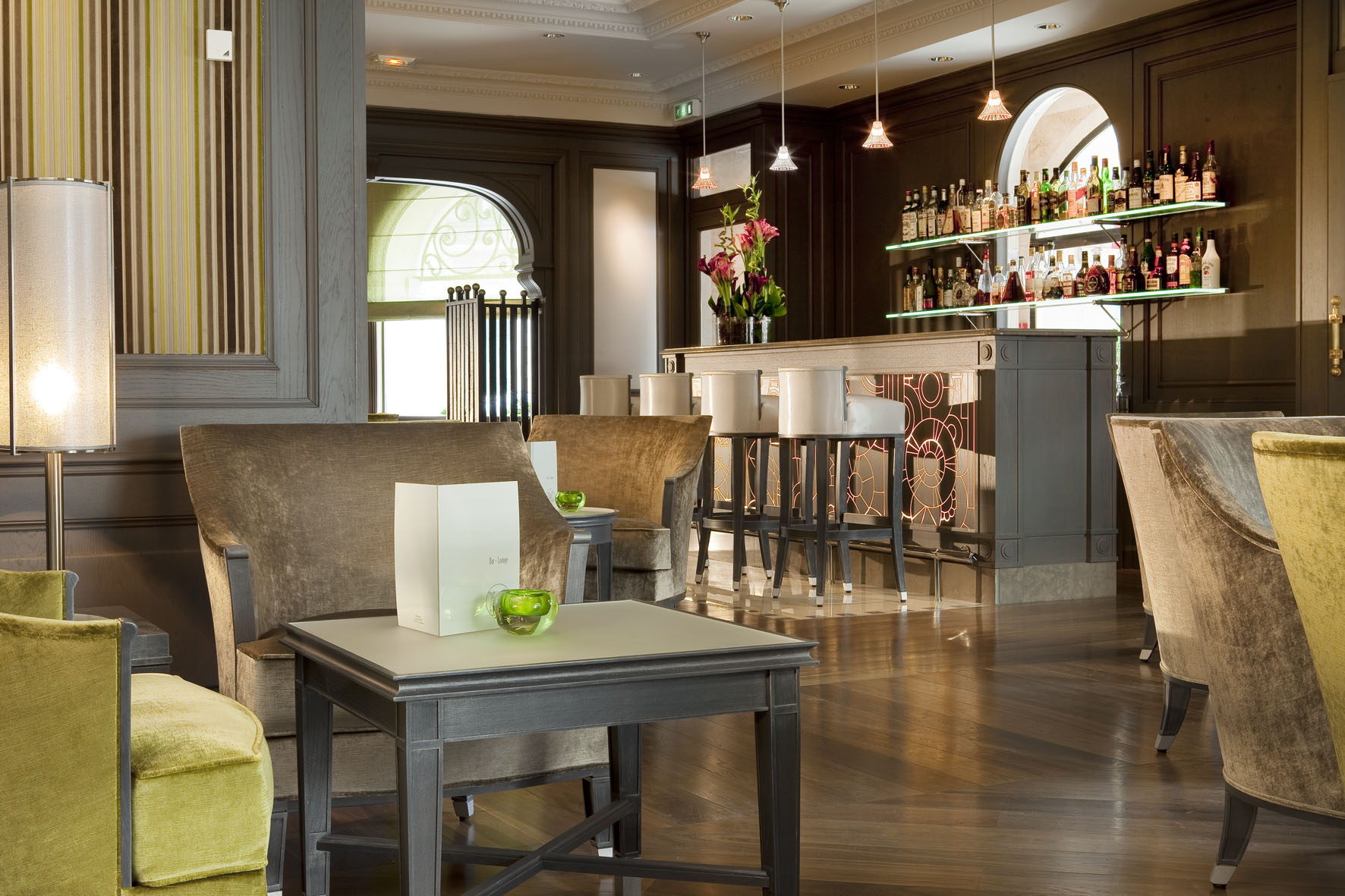 hotel chateau de frontenac bar